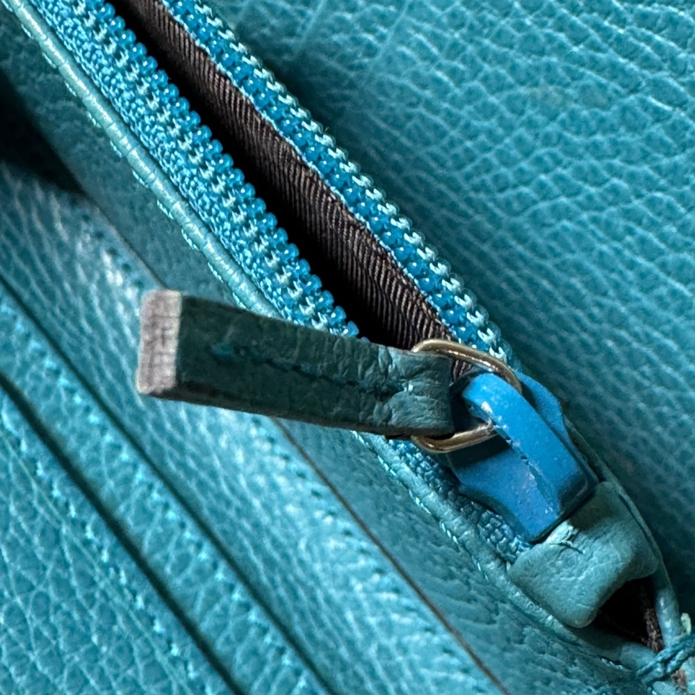 Gucci Beige and Blue Women's Wallet - Picture 13 of 14